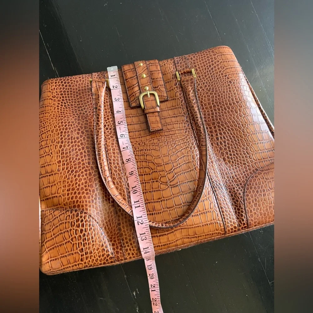 Charlie Lapson Handbag - Picture 10 of 11